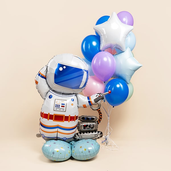 Комплект шаров Фонтан и фигура 3D на подставке Космонавт с воздухом